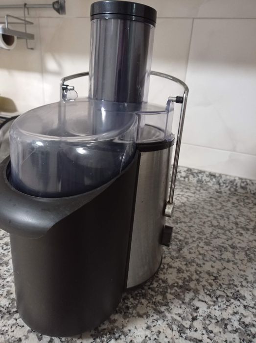 Máquina de sumos naturais