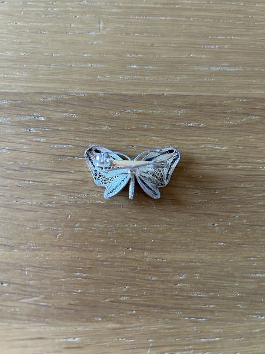 Broche prata de lei filigrana