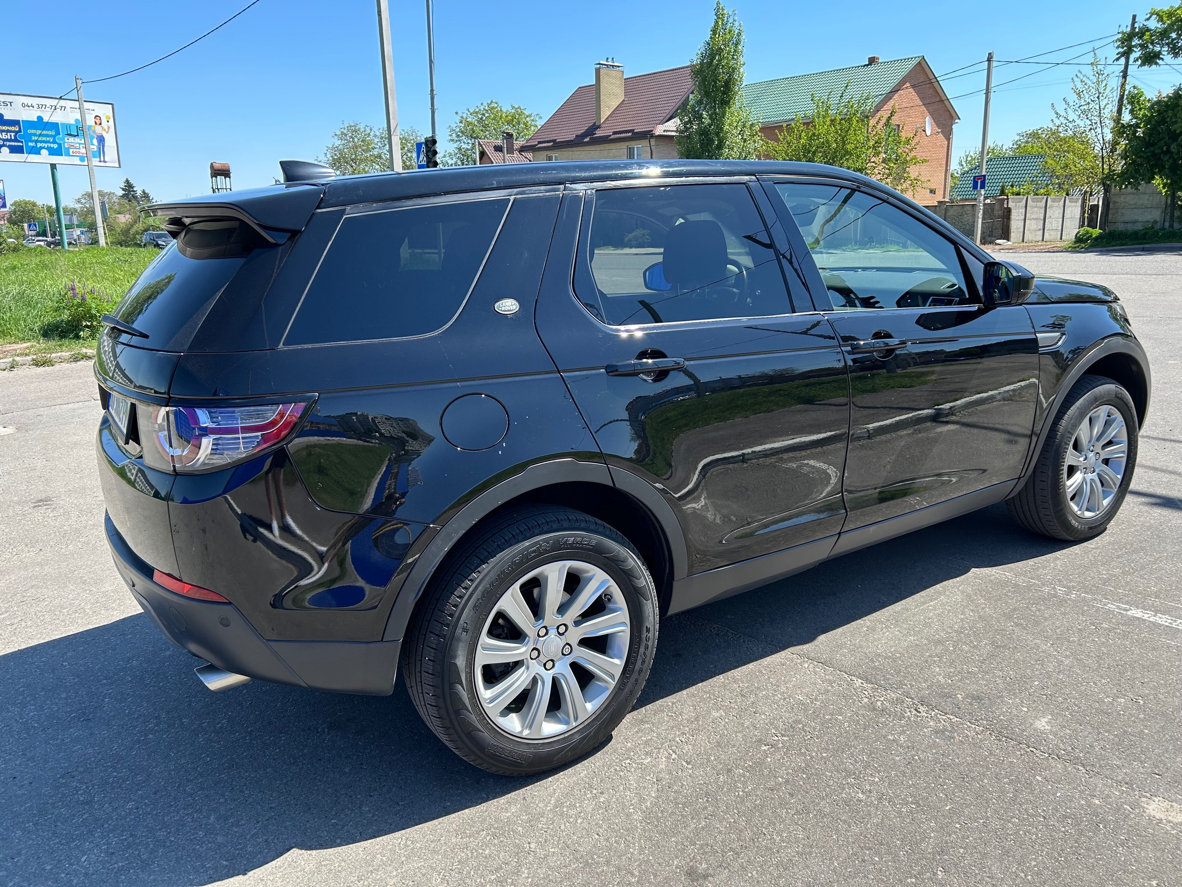 Land Rover Discovery Sport Se 2018 Black 2.0L