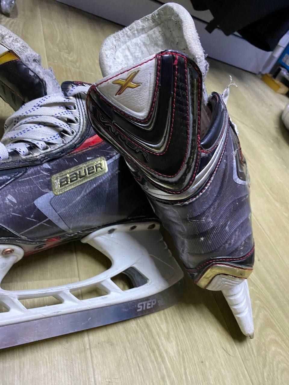 Хокейні ковзани Bauer