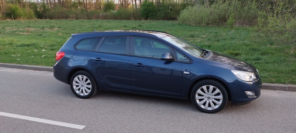 Opel Astra 1,6 benzyna