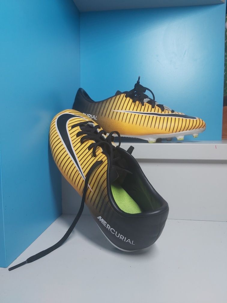 Бутсі nike mercurial vortex iii