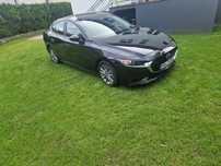 Mazda 3 2.5b 186km skyactive G