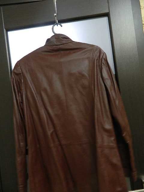 Кожа. Новая Курточка, педжак. (размер L, XL)