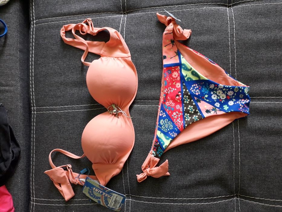 Купальник новий 38