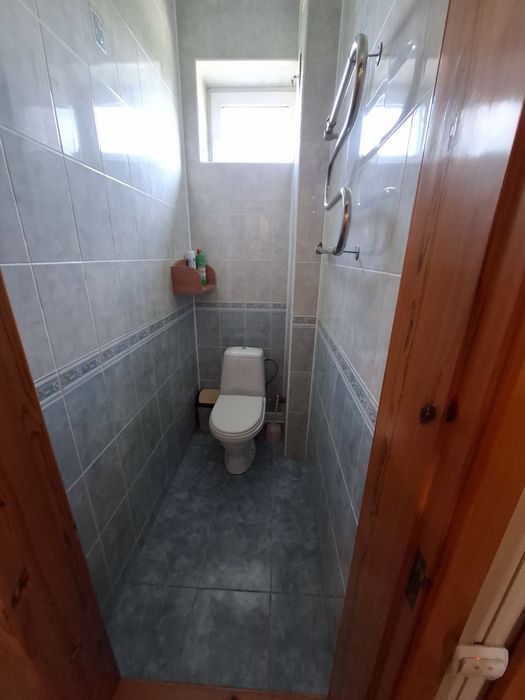 Здається в оренду будинок з сауною і гаражами