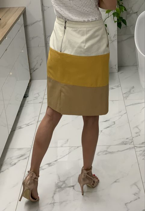 Spodnica na lato 3 kolory z kieszeniami do kolan elegancka 40