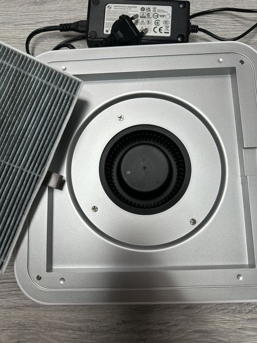 Витяжка для манікюру і педикюру Cyclone X3 з вугільним НЕРА-фільтром