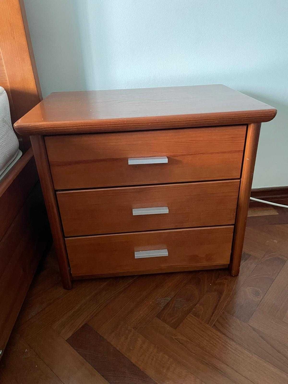 Cama de solteiro +1 com mesa de cabeceira