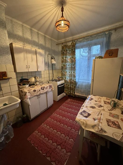 Продам 2-х кімнатну квартиру на 3- му мікрорайоні