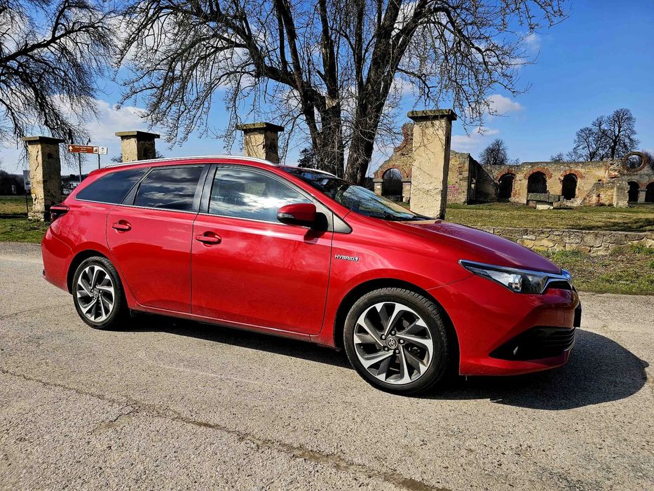 Toyota Auris 2016r LIFT 1.8 Hybryda Kamera Piękny Kolor !! Bezwypadkowy Prywatna