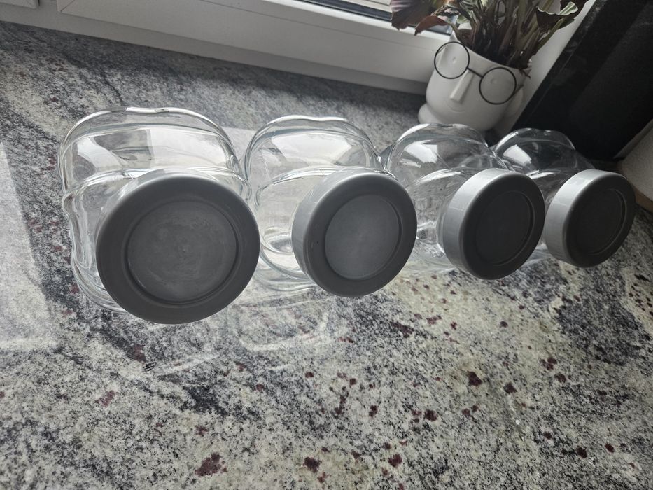 4 duże szklane pojemniki Ikea
