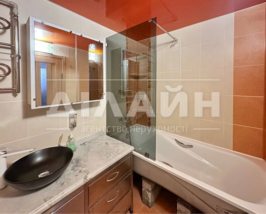 Затишна 2 кімн по Б.Центральному 44м2