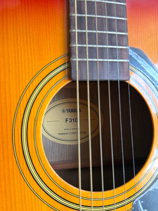 Акустична гітара YAMAHA F-310