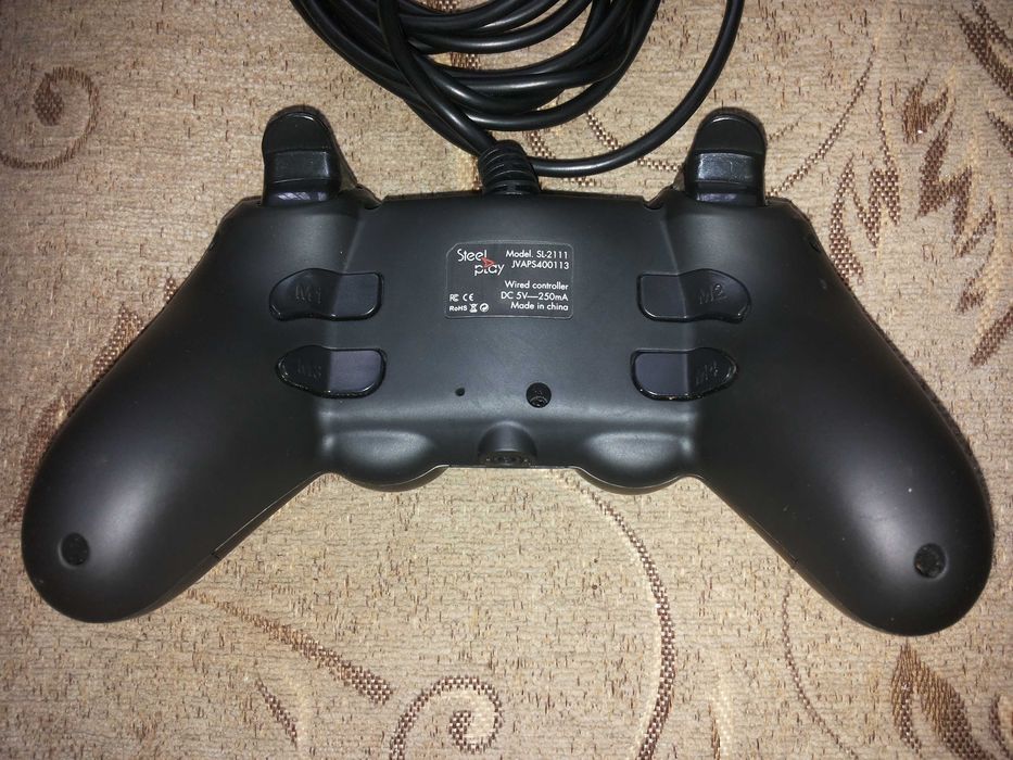 Pad do PS4 Steelplay przewodowy