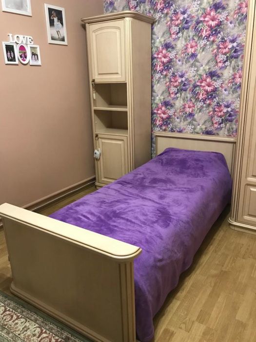 Ліжко односпальне
