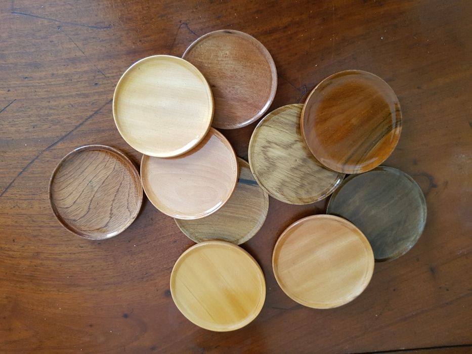 Bases para copos em madeira