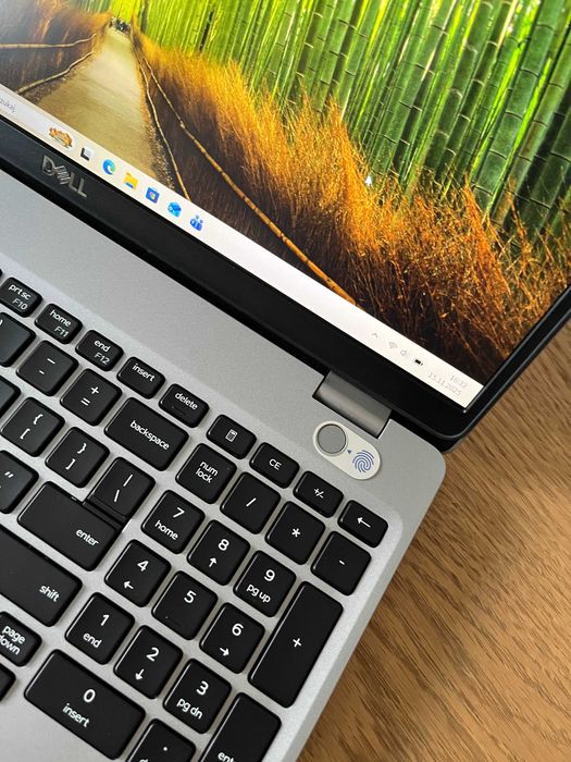 Dell Precision 3551 i7-10875H 8C 16GB 512SSD NVIDIA P620 4GB Rok Gwar!