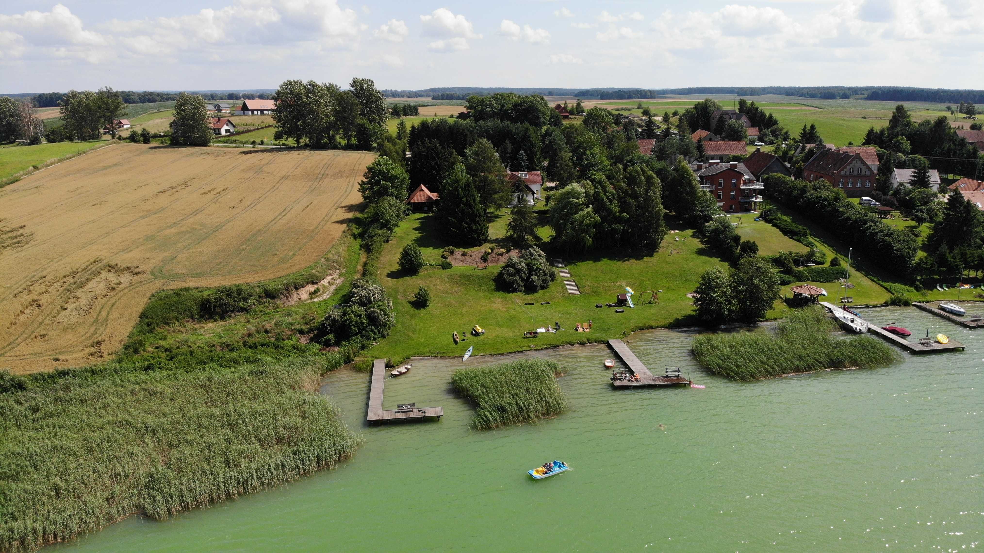 Domek nad jeziorem z własną linią brzegową Mazury Ryn, Rybical - Ryś