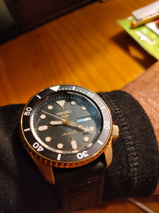 Relógio Seiko automático dourado