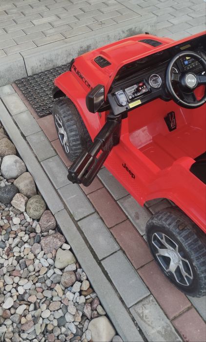 Jeep Rubicon na akumulator 4x4