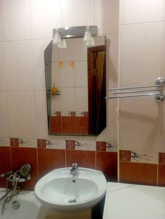 Оренда. 3-х кімн. квартира на вул.Парамонова