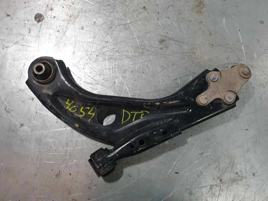 Braço de suspensão frente direito PEUGEOT 3008 II (M_)