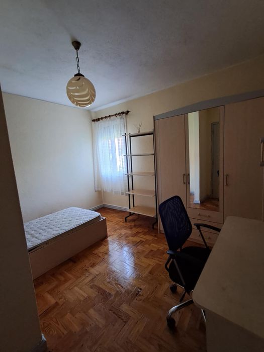 Quarto para estudante