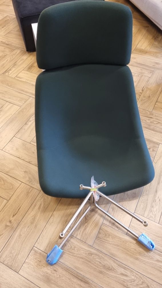 Fotel Mishell XL na krzyżaku, butelkowa zieleń (na zdjęciu inny) DOWÓZ