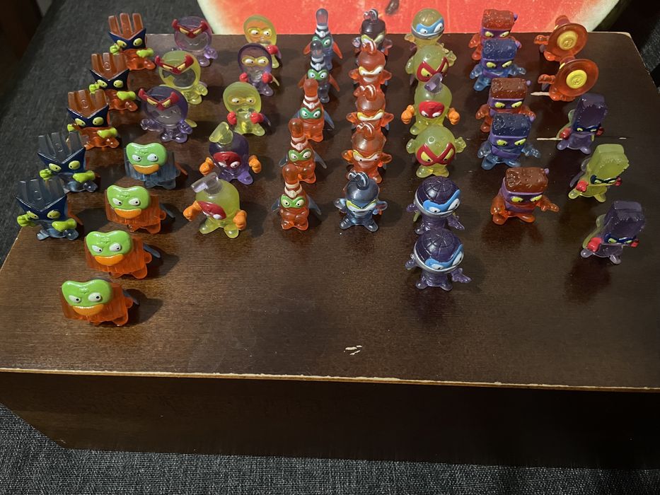 43 figurki super zings unikatowe wyjątkowe  „przezroczyste”