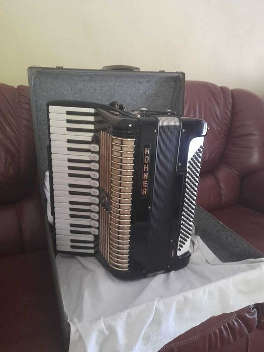 Acordeão Hohner Verdi V