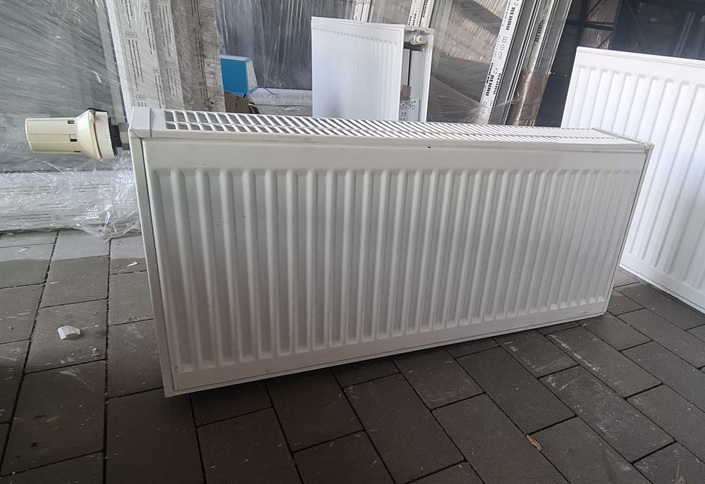 Grzejnik używany 80x35 CV33 !!