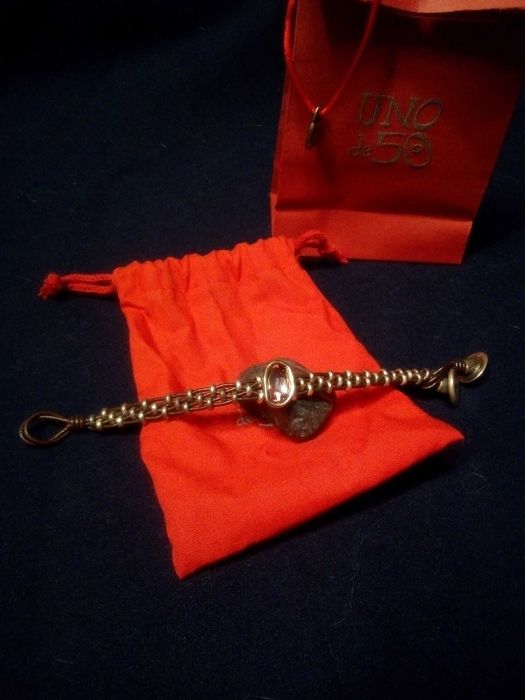 Vende-se Pulseira "Uno de 50" **Nova**