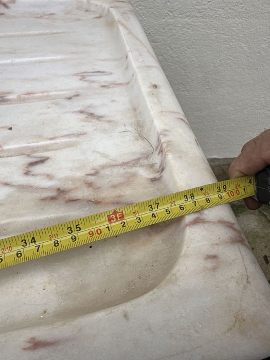 Lava loiça em Marmore