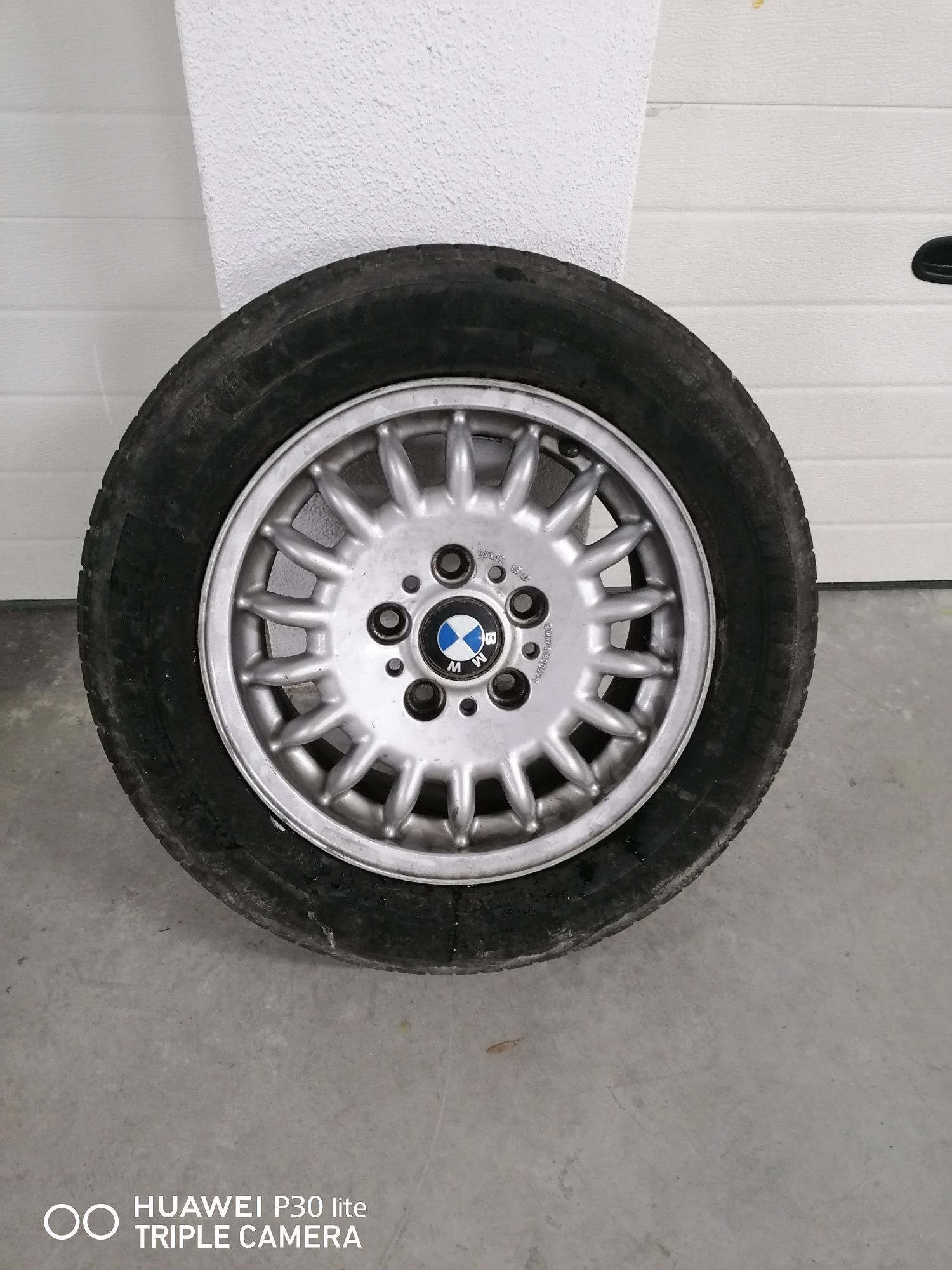 Vendo jante BMW em bom estado