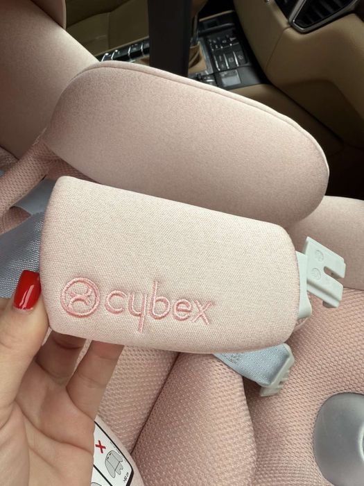 Автокрісло Cybex Cloud T Pech Pink рожеве автокресло авто кресло