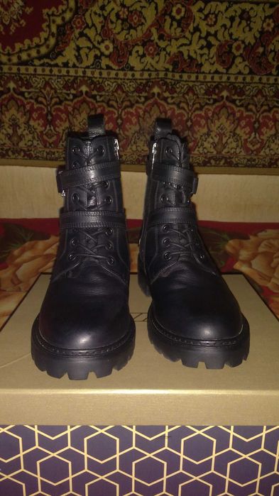 Женские ботинки Miraton