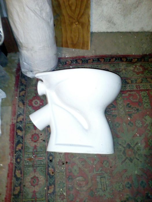 Продаж бу/ у унітазу