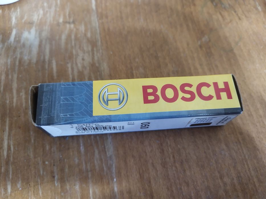 Свічка накалу Свеча накала VW Caddy Skoda 0250402005 BOSCH