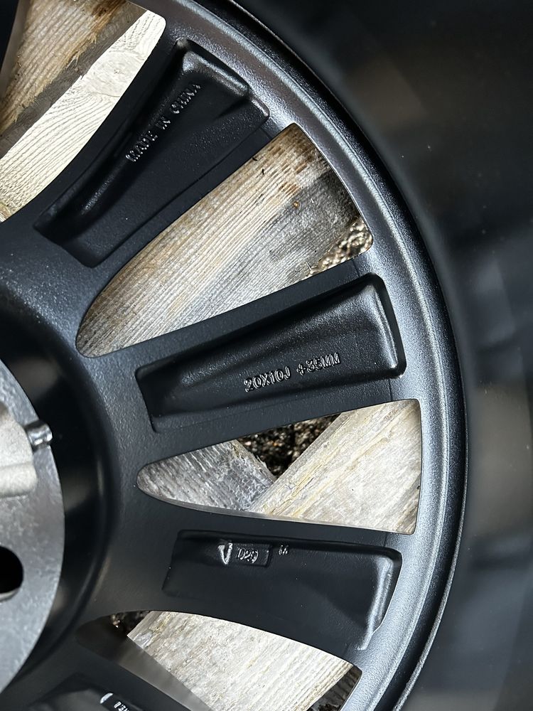 Диски Tesla 5/120r20 model X різноширокі