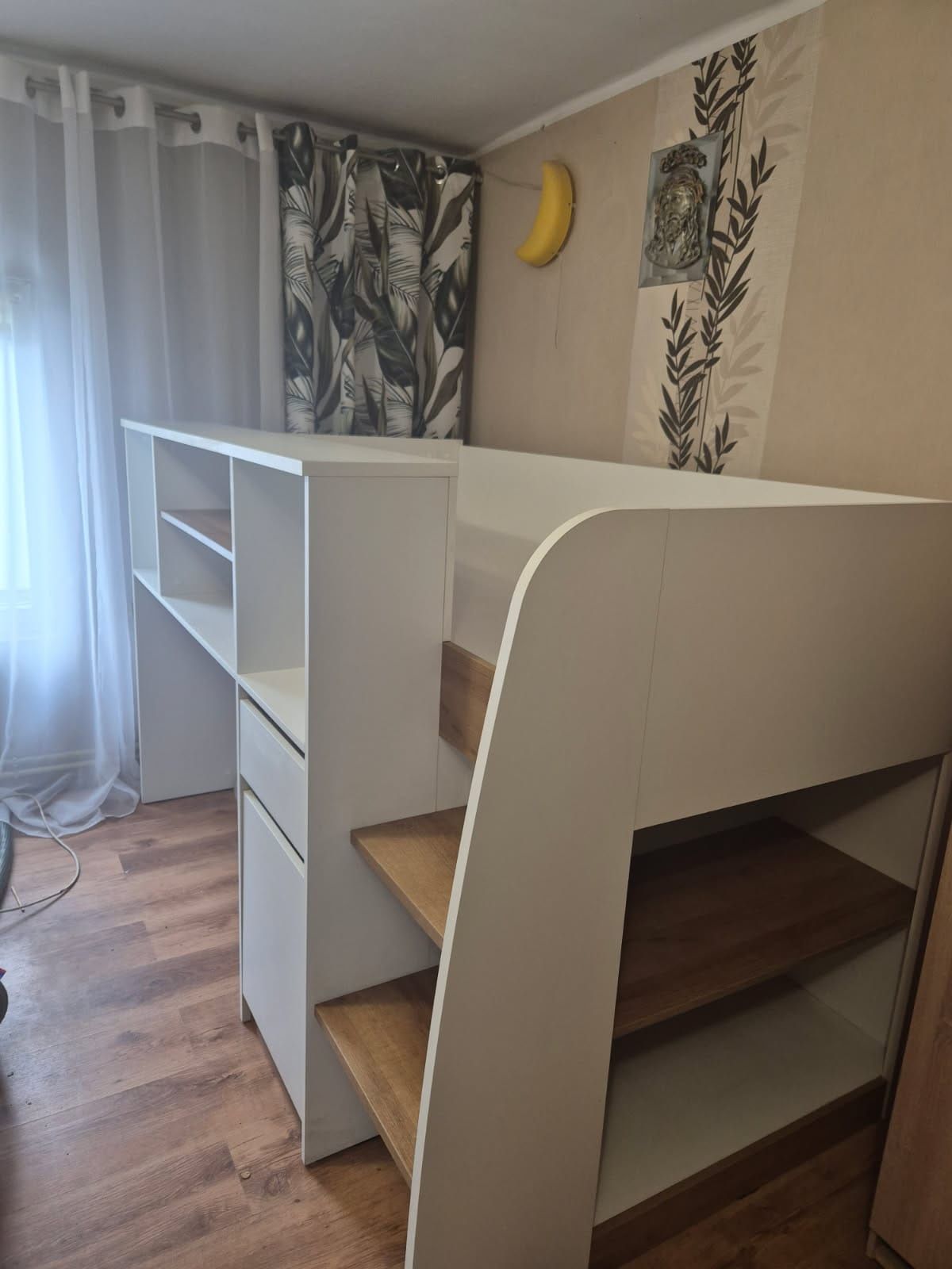 Łóżko piętrowe z materacem