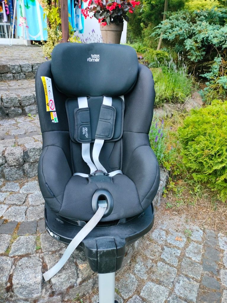 Fotelik Britax Romer DUALFIX M i-SIZE