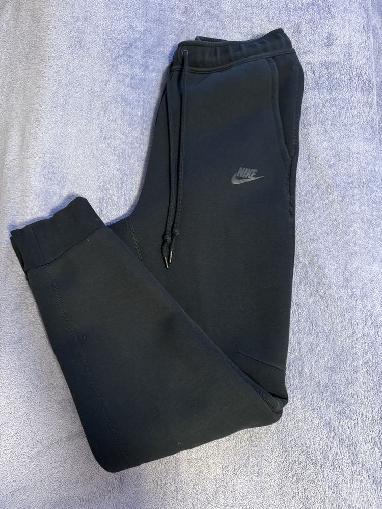 Костюм Nike Tech Fleece р М оригінал