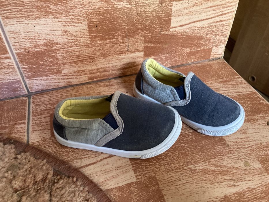 Tenisówki dla chłopca rozm 21