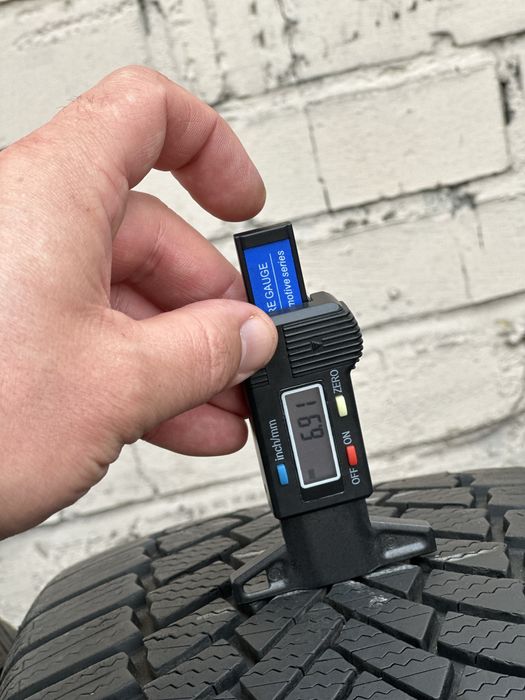 Bridgestone Blizzak lm005 99Н 225/60 r17 6.9-6мм 2023рік