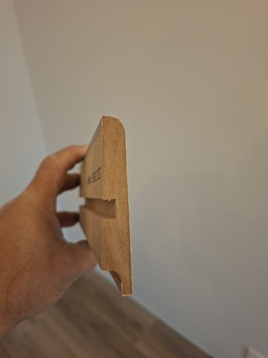 Listwy przypodłogowe SWISS KRONO Aurum  dąb meringa 13 szt  32,5mb