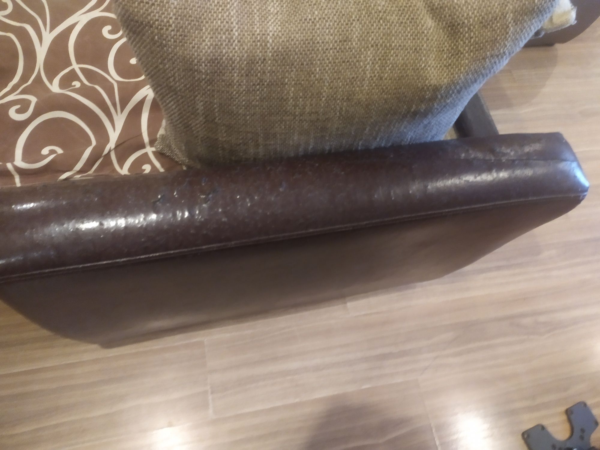 Продам раскладной диван(уголок)