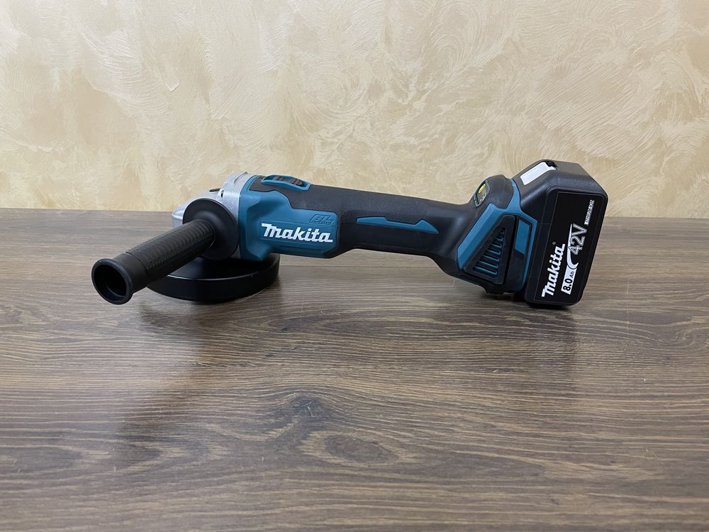 Макіта Болгарка DGA607BL. 42V. 8A Шлифмашина Makita  DeWALT УШМ