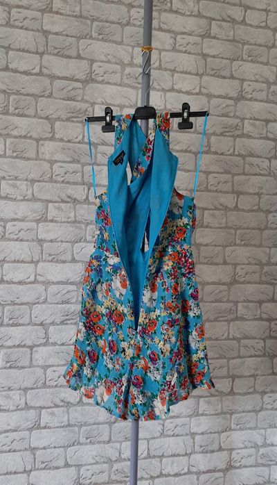 Letni kombinezon w kwiaty