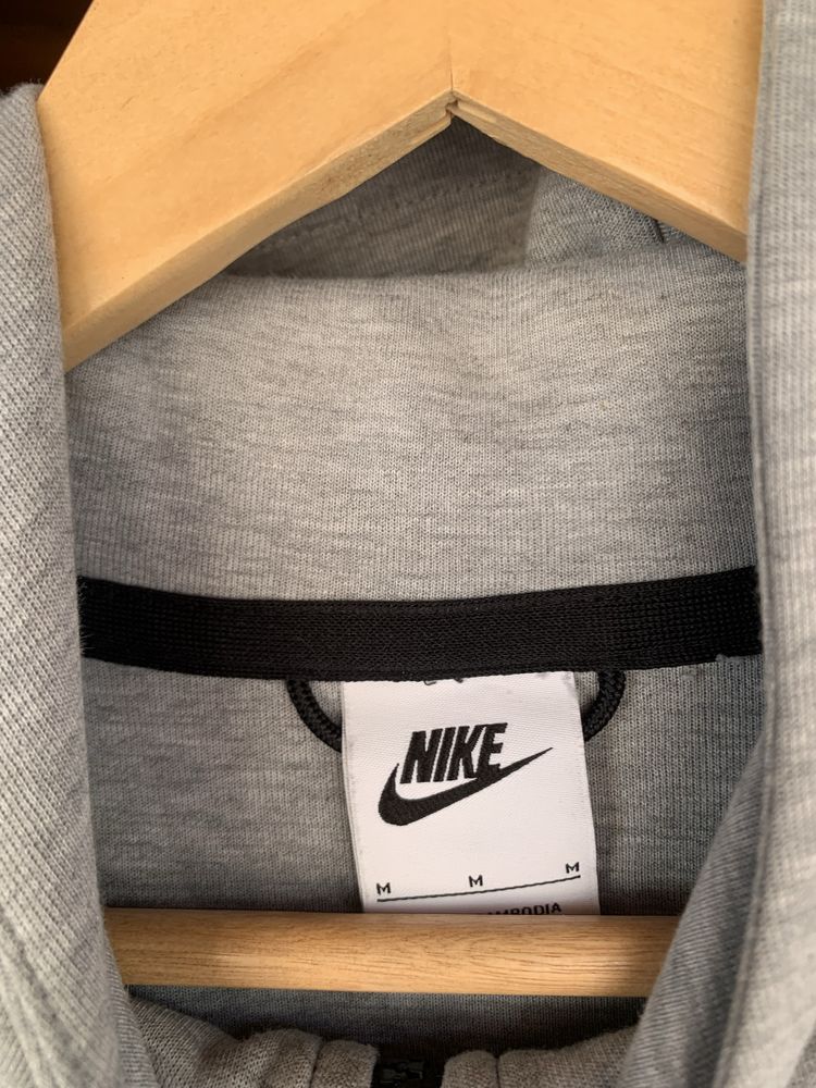 Nike tech fleece